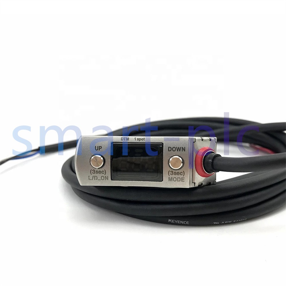 1PCS New Keyence LR-ZB250AN LRZB250AN Laser Sensor Expedited Shipping