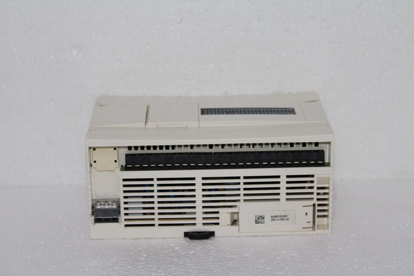 Schneider TWDLCAA40DRF Compact Base Controller, Twido, 100 to 240VAC Supply