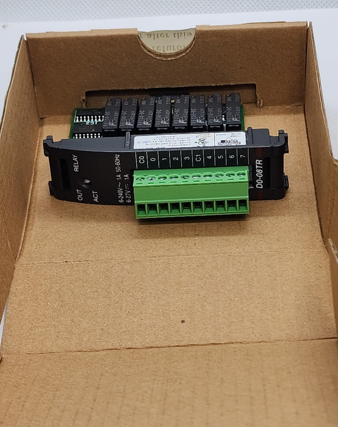 AUTOMATION DIRECT D0-08TR RELAY OUTPUT MODULE [2ES1-3]