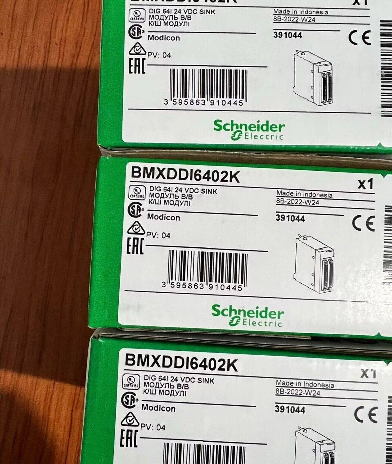 New In Box BMXDDI6402K Schneider Modicon PLC Input Module BMX-DDI-6402K