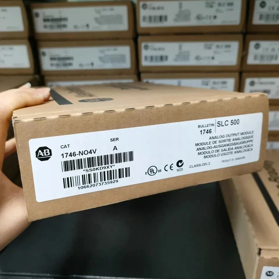 New Sealed Allen-Bradley 1746-NO4V AB SLC 500 Analog Output Module 1746NO4V