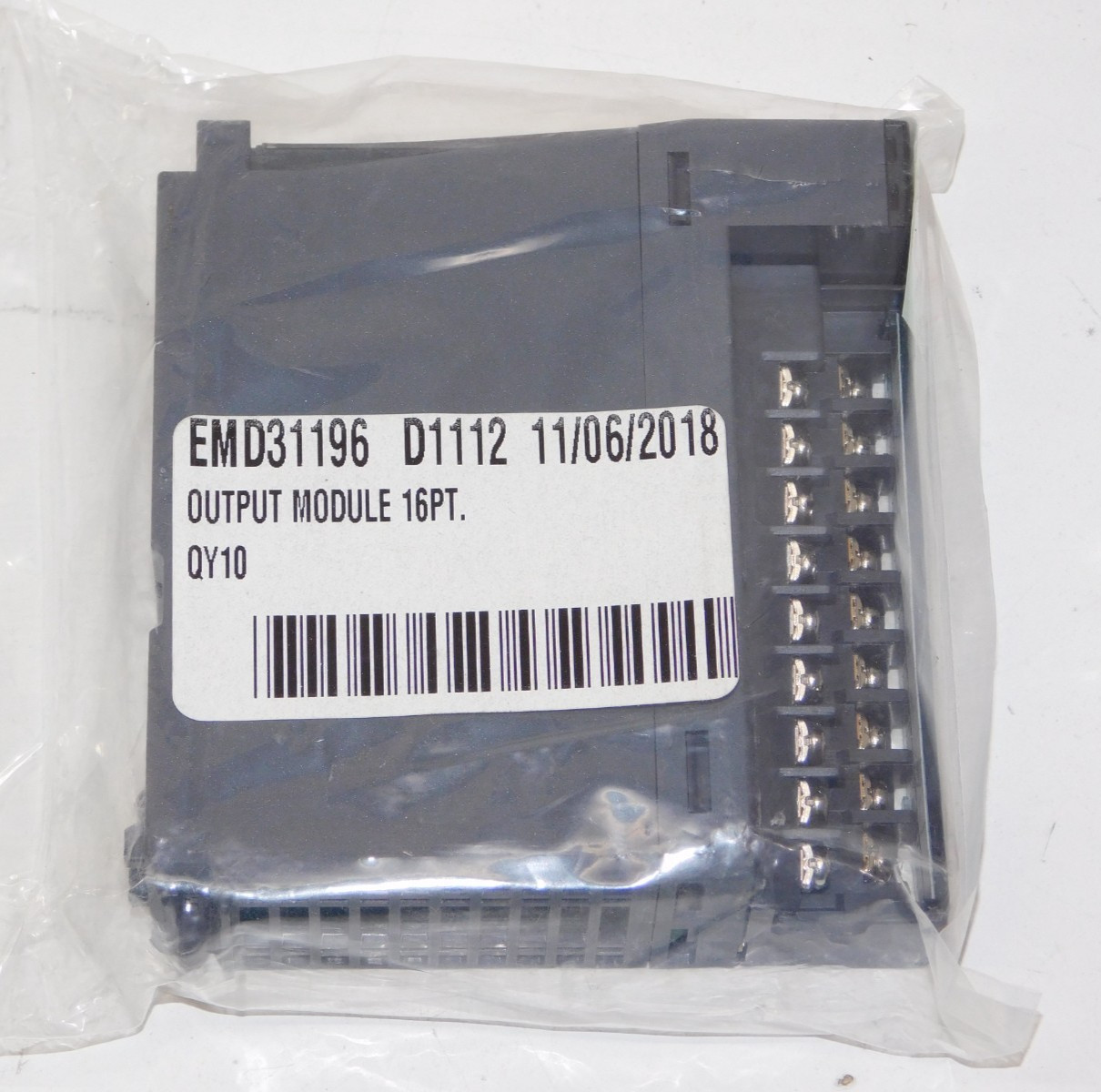 New Mitsubishi Electric QY10 Melsec-Q Output Unit 24VDC 2A Module 16Pt Japan