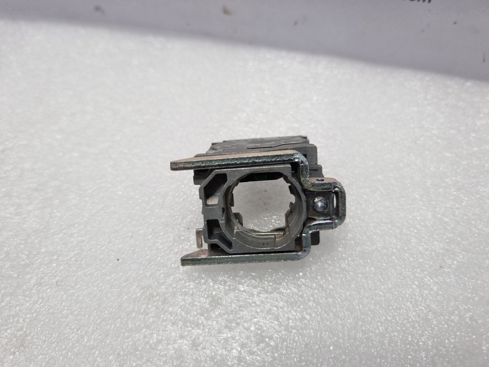 Schneider Electric ZB4 BZ101 Push Button 088937 ZBE-101